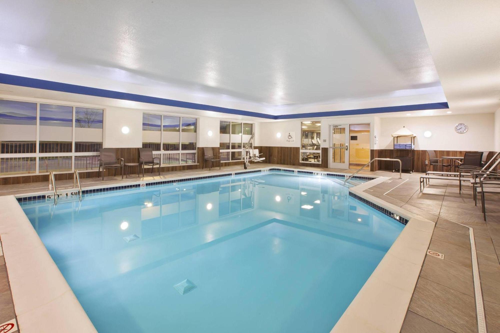 Fairfield Inn & Suites By Marriott Flint Ґранд-Бланк Екстер'єр фото